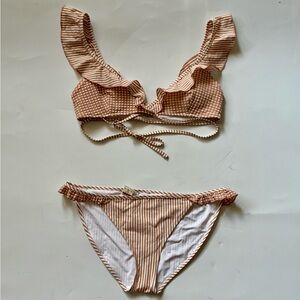 NWT Aerie Tan and White Ruffle Seer-sucker Bikini